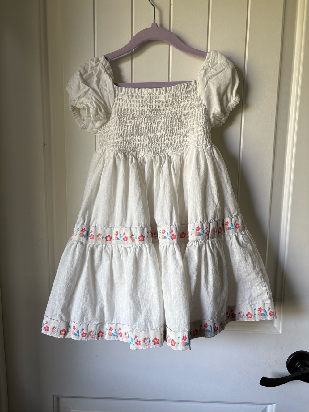 Mommy & Me Matching White Peasant Dresses (womens 12 & kids 4T) - Picture 6 of 9
